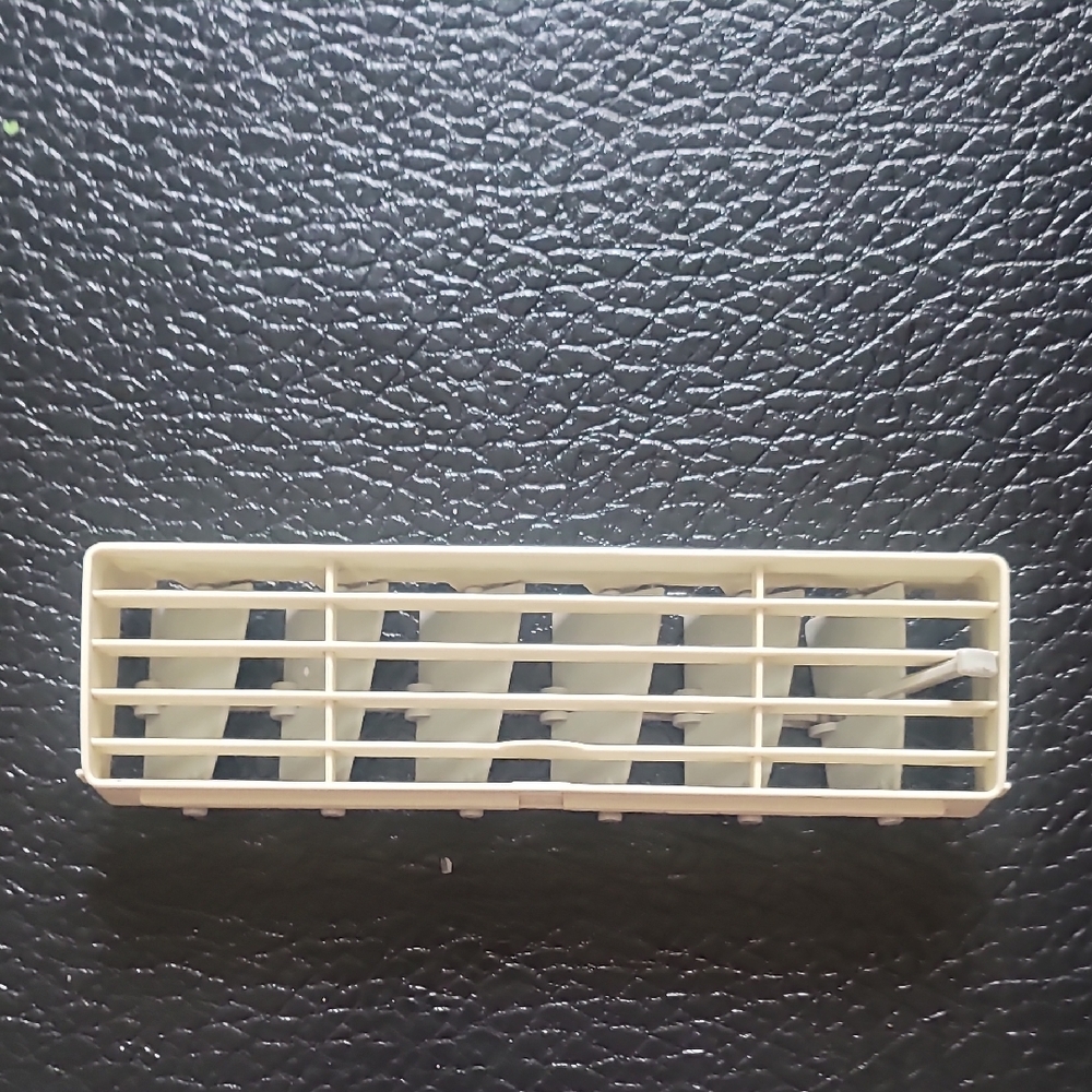 Modern Cream Vent Cover - Picture 1 of 3